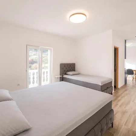 Twin Appartement Ivanica
